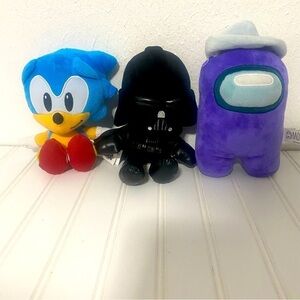 Bundle of (3) Plushy Sonic the Hedgehog, Matel Darth Vader and Toikido Among Us